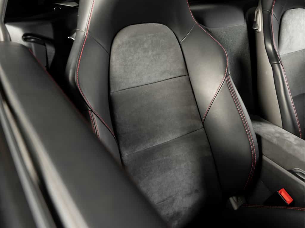 Image 24 Porsche Cayman 2016 Porsche GT4 - Certifié Porsche Approved 2016