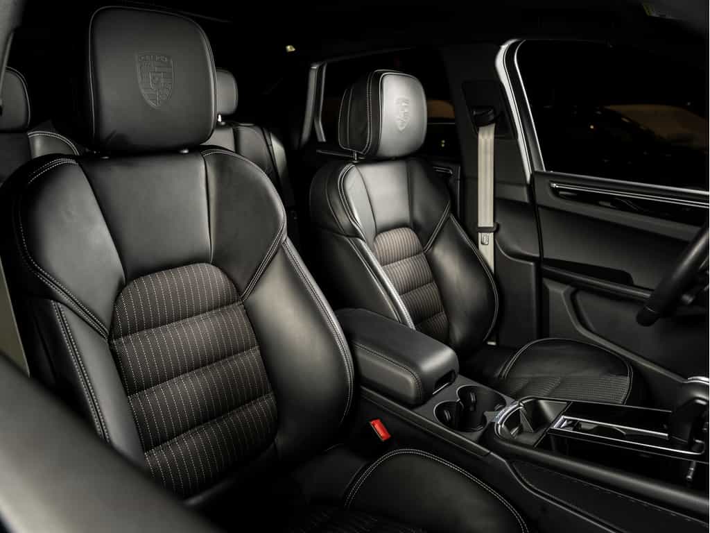 2025 Porsche Macan 2025 Macan T Certifié Porsche Approved - Image 4