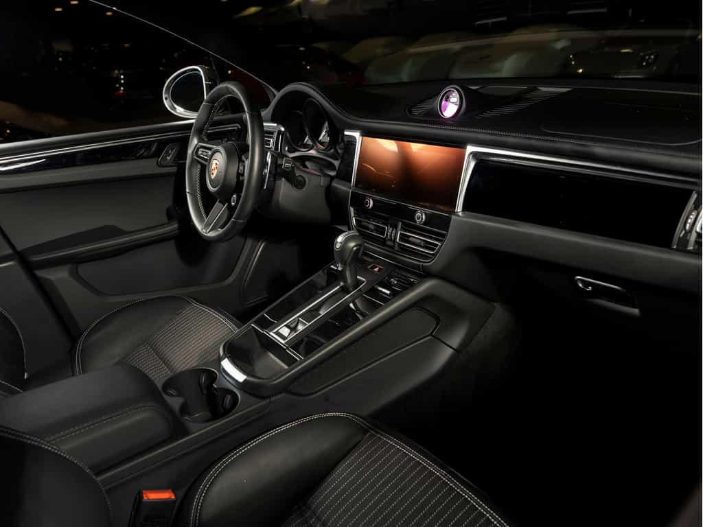 2025 Porsche Macan 2025 Macan T Certifié Porsche Approved - Image 19