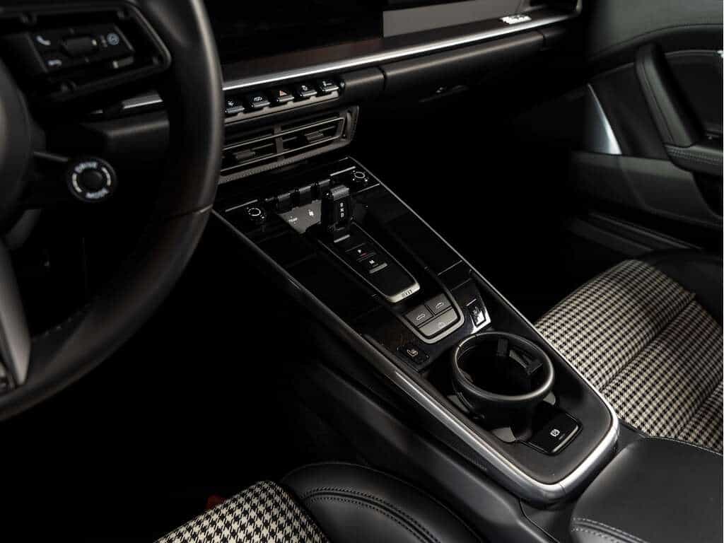 Image 27 Porsche 911 2023 911 Turbo S Cabriolet - Exclusive Manufaktur 2023