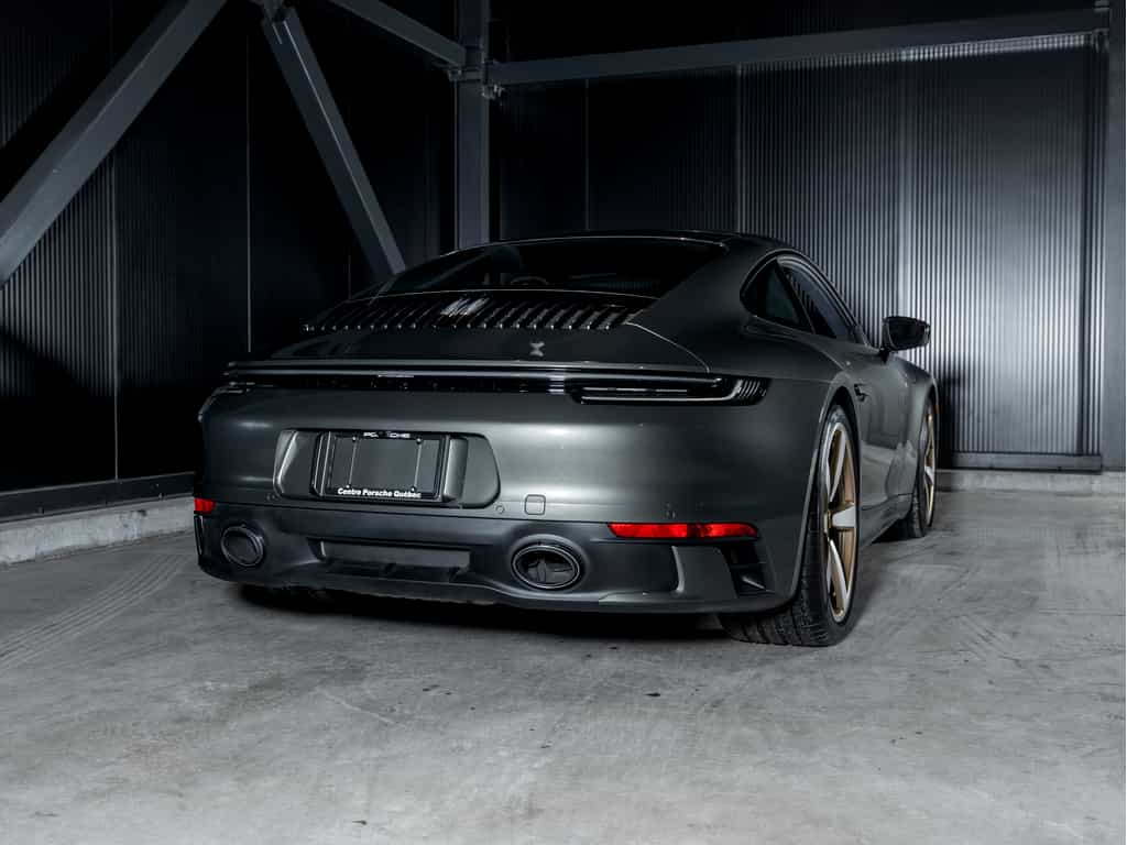 Image 3 Porsche 911 2024 911 Carrera 4 - 33KM FROM NEW - CPO 2024