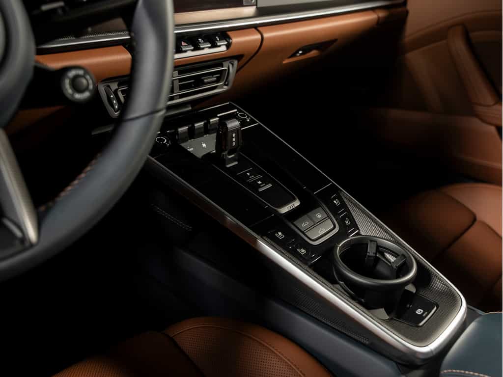 Image 13 Porsche 911 2024 911 Carrera 4 - 33KM FROM NEW - CPO 2024