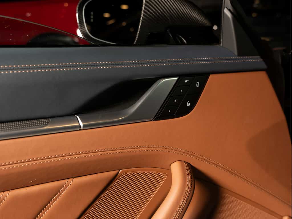 Image 18 Porsche 911 2024 911 Carrera 4 - 33KM FROM NEW - CPO 2024