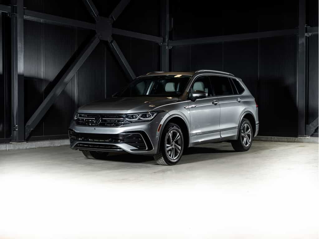 Image 1 Volkswagen Tiguan 2023 Volkswagen Tiguan Highline 4 Motion 2023