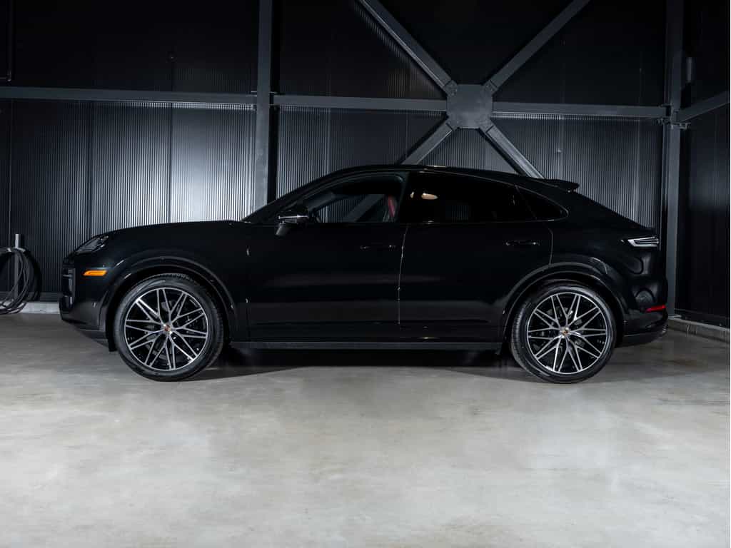 Image 2 Porsche Cayenne 2026 Cayenne Coupe 2026