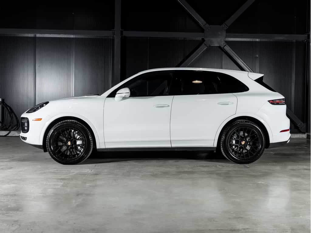 Image 2 Porsche Cayenne 2020 Cayenne Turbo - Certified Pre-Owned 2020