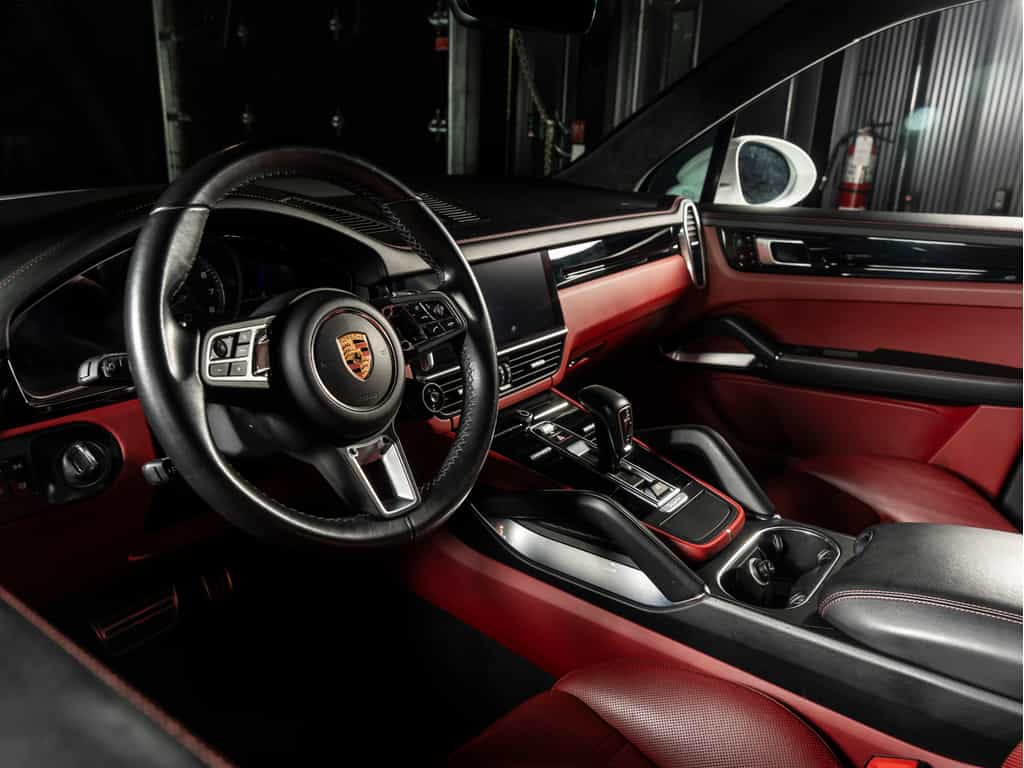 Image 4 Porsche Cayenne 2020 Cayenne Turbo - Certified Pre-Owned 2020