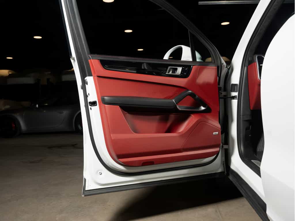 Image 24 Porsche Cayenne 2020 Cayenne Turbo - Certified Pre-Owned 2020