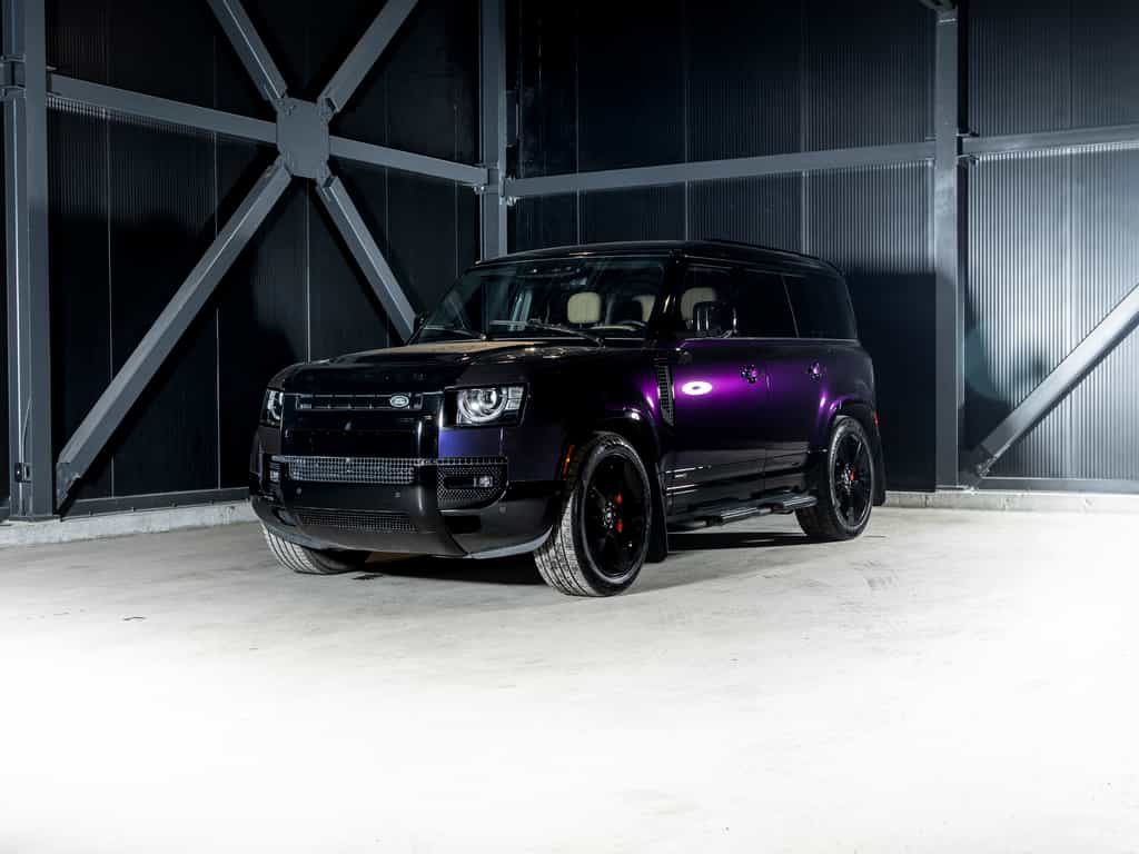 2025 Land Rover Defender 2025 Land Rover Defender 110 P400 X - Image 1