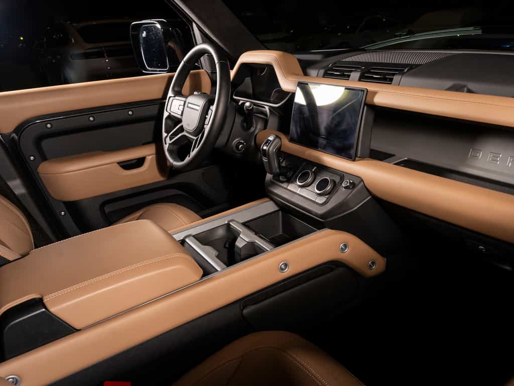 Image 6 Land Rover Defender 2025 Land Rover Defender 110 P400 X 2025