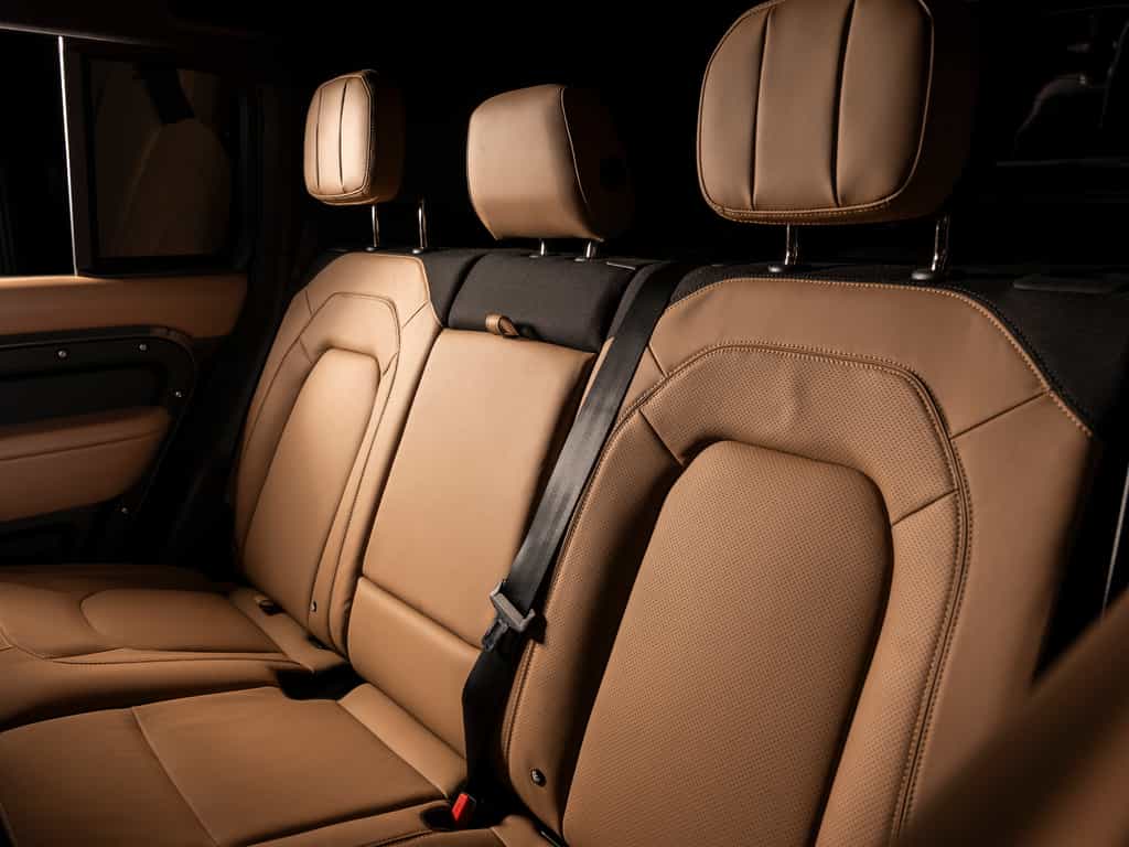 Image 14 Land Rover Defender 2025 Land Rover Defender 110 P400 X 2025