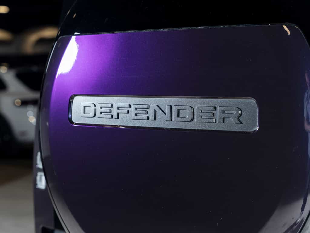 Image 22 Land Rover Defender 2025 Land Rover Defender 110 P400 X 2025