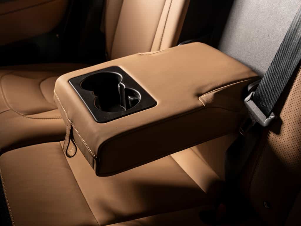 Image 24 Land Rover Defender 2025 Land Rover Defender 110 P400 X 2025