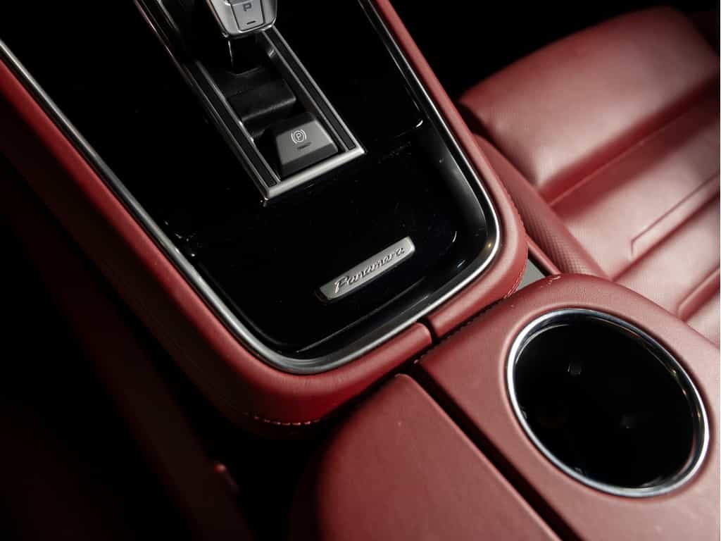 Image 27 Porsche Panamera 2023 Panamera 4S - Premium Plus - Sport Exhaust 2023