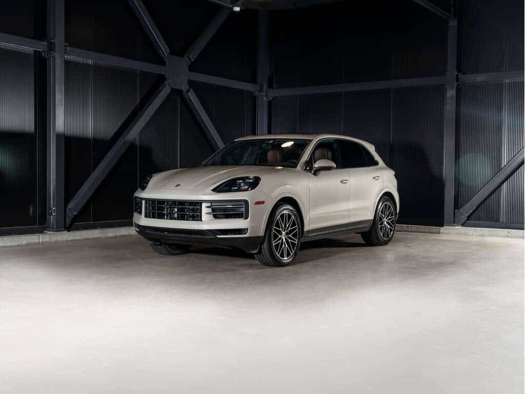 2024 Porsche Cayenne - Image 1